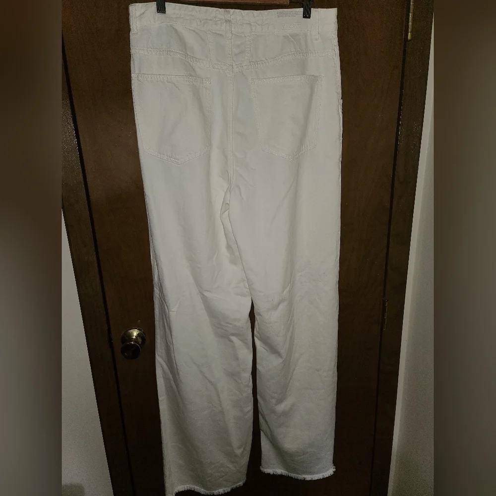 Closed white denim jeans sz 33 Nwot